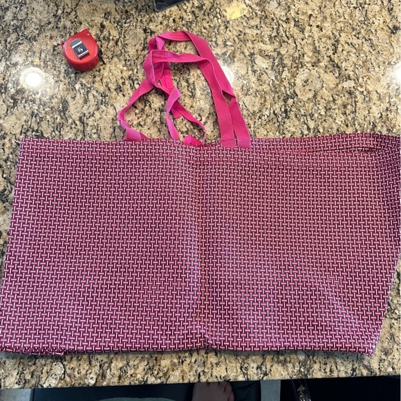 XL Tote bag, Woven, New Without Tags - Picture 1 of 5
